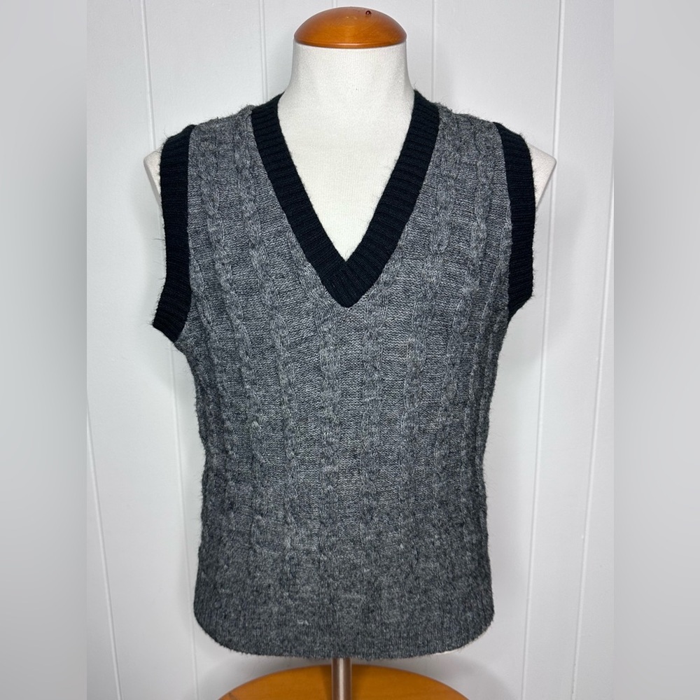 Vintage Kings Road Sears Cable Knit V Neck Sweater Veat